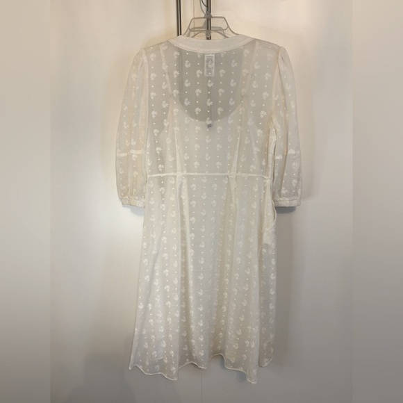 Cabi Midsummer Dress #5943 Elegant White Dress with slip. 2 in 1 - Picture 6 of 9